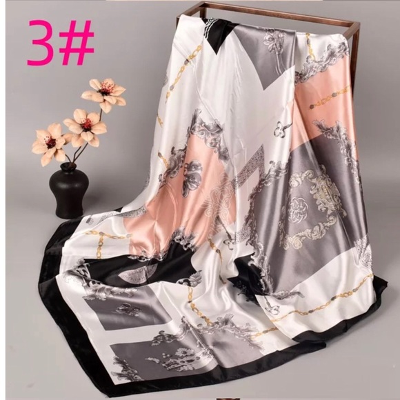 Large square head and neck scarf 🧣. ( brand new) - Picture 5 of 6